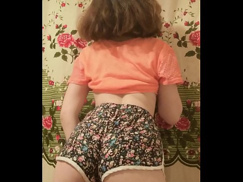 ❤️ Seksi mlada bejba se pred kamero sleče s kratkih hlač ❤️❌ Porno pri nas ☑