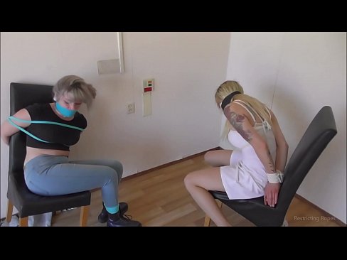 ❤️ Zasvojena / zvezana in z usti / deklica v stiski ❤️❌ Porno pri nas ☑