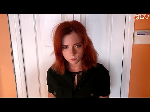 ❤️ Varnostnik kaznuje lepo žensko za krajo v trgovini - sperma v ustih ❤️❌ Porno pri nas ☑