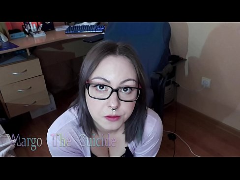 ❤️ Seksi dekle z očali globoko sesa dildo pred kamero ❤️❌ Porno pri nas ☑